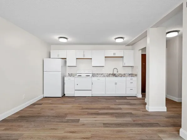 Lawson Arms Apartments