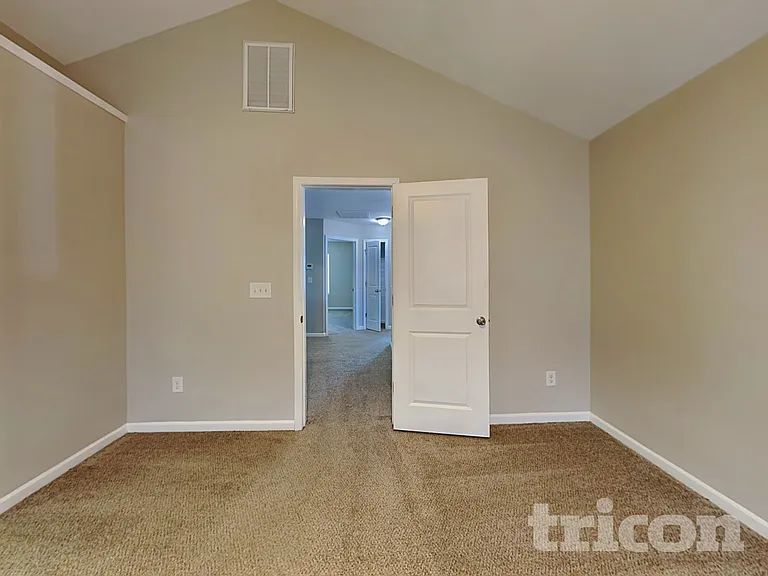 931 Rook Rd — Photo 6