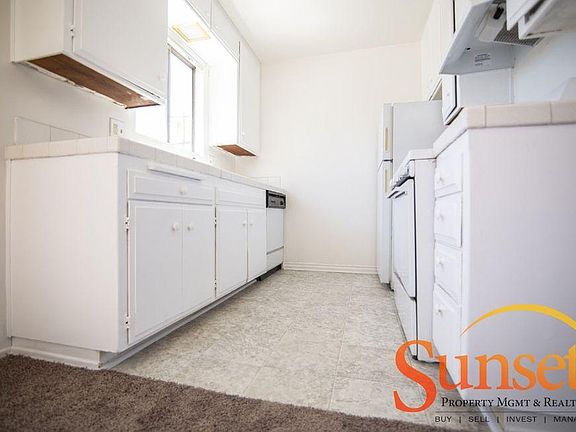 4th image of 4424 Campus Ave #8