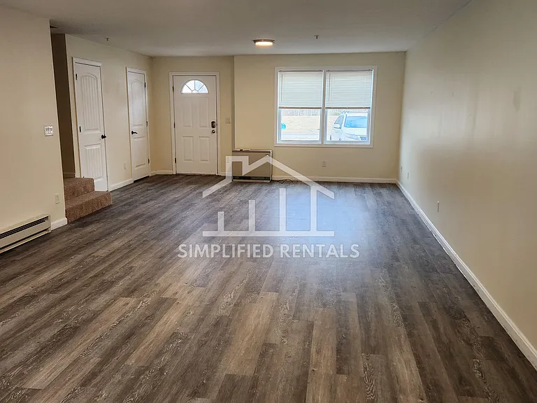 Townsend Ln Townhomes — Photo 10