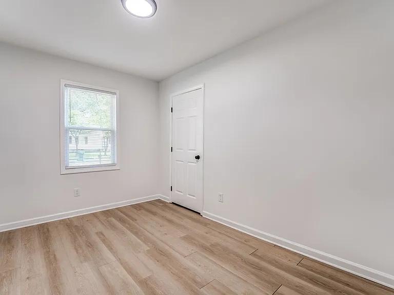 774 Frayser Dr — Photo 8