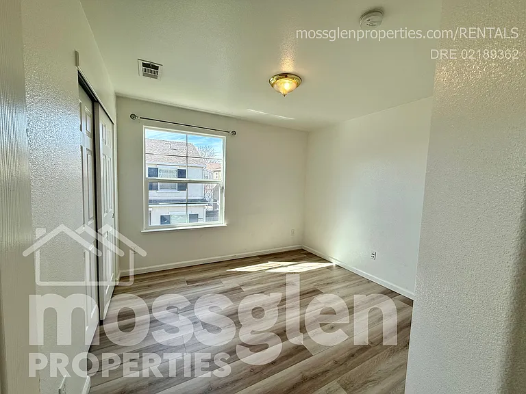141 Chelwood Ln — Photo 27