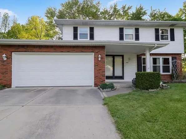 3205 Dorchester Dr, Springfield, IL 62704