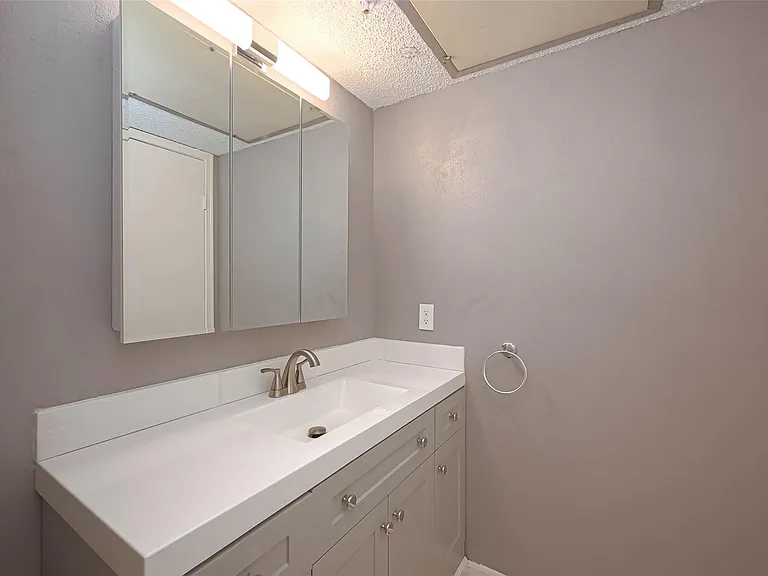 2120 El Paseo St #2108 — Photo 10