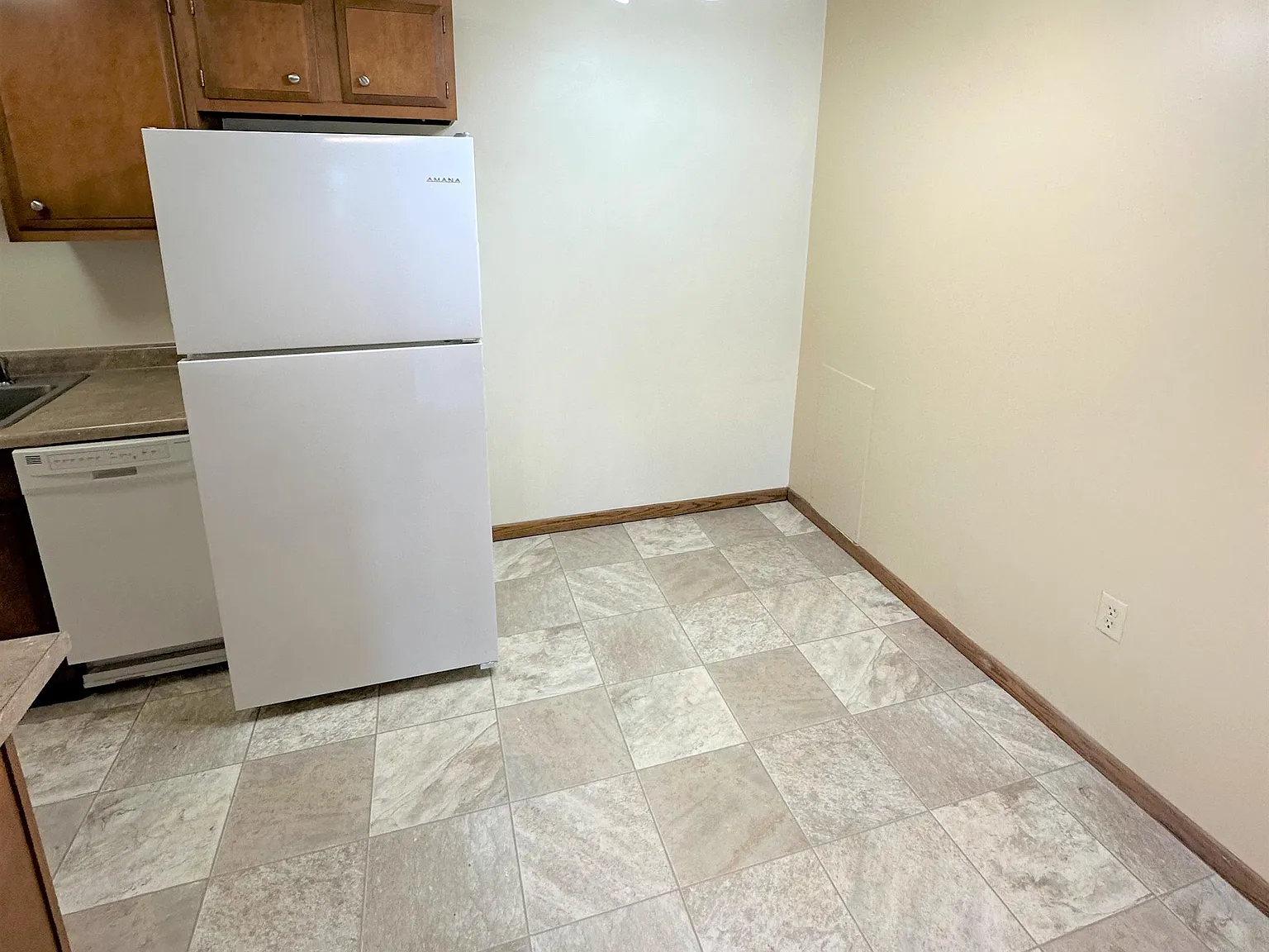 505 S Washington St - 14 PLEX — Photo 2