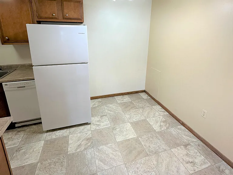 505 S Washington St — Photo 2