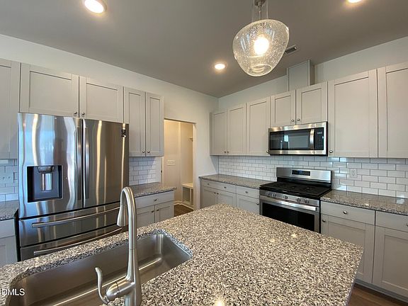 5th image of 760 Creekway Dr