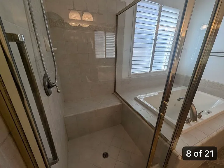 884 Wagon Wheel Ln — Photo 3