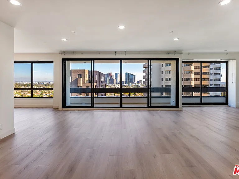 10551 Wilshire Blvd #1405 — Photo 14