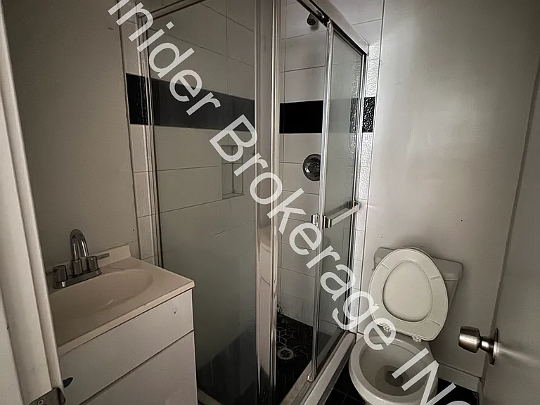 15 Bethune Blvd #101 — Photo 9