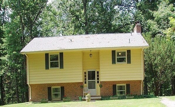 1st image of 610 Mabry Ln