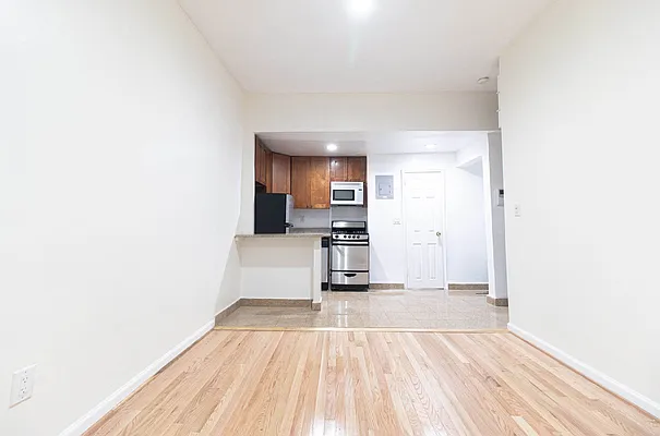 Rented by Douglas Elliman | media 7