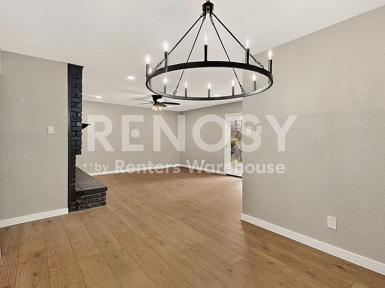 913 Overdowns Dr — Photo 31