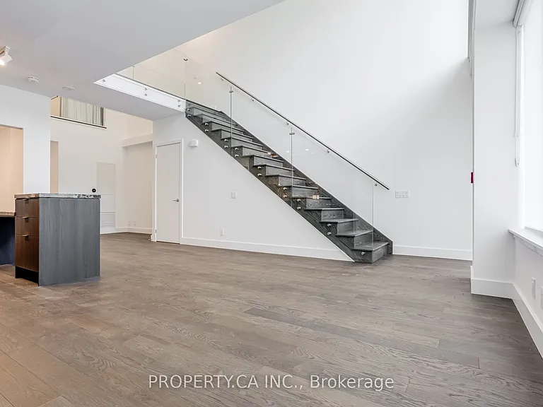 6 Greenbriar Rd #106 — Photo 17