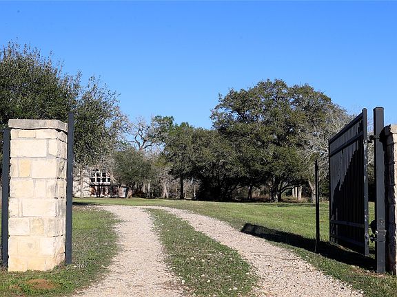 3rd image of 3337 Brunes Mill Rd