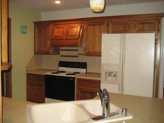 5th image of 814 S Biscay Ln