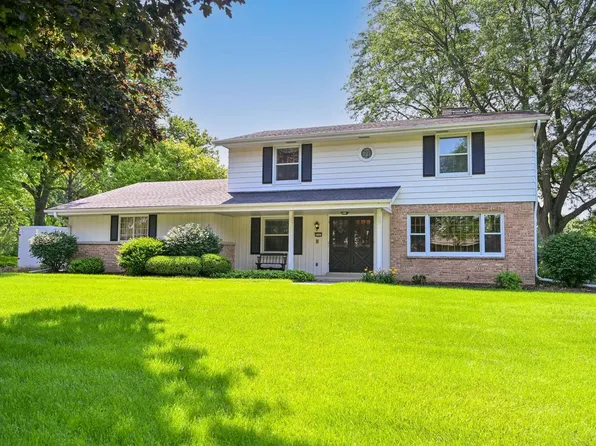 8081 Fielding LANE, Greendale, WI 53129