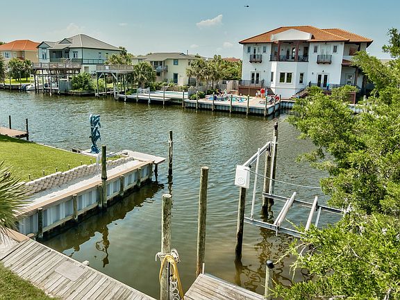 2nd image of 533 Gulf Shore Dr