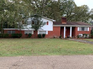 557 McPherson Dr, Monticello, MS 39654