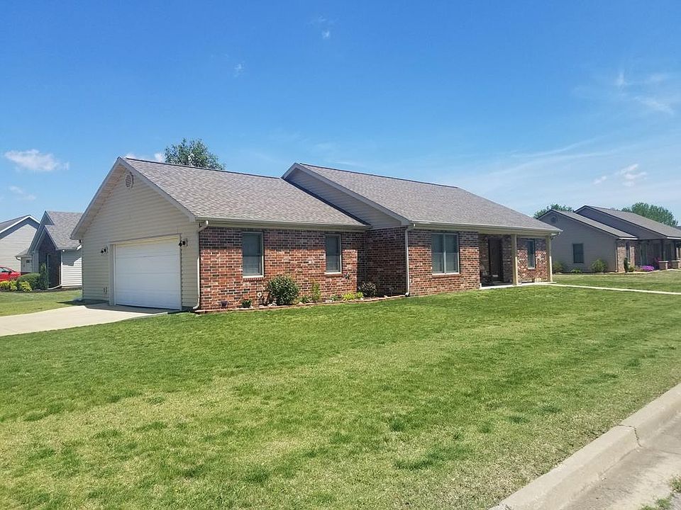 1st image of 1405 W Quail Creek Dr