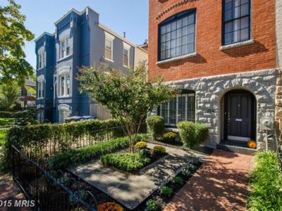 204 9th St NE, Washington, DC, 20002