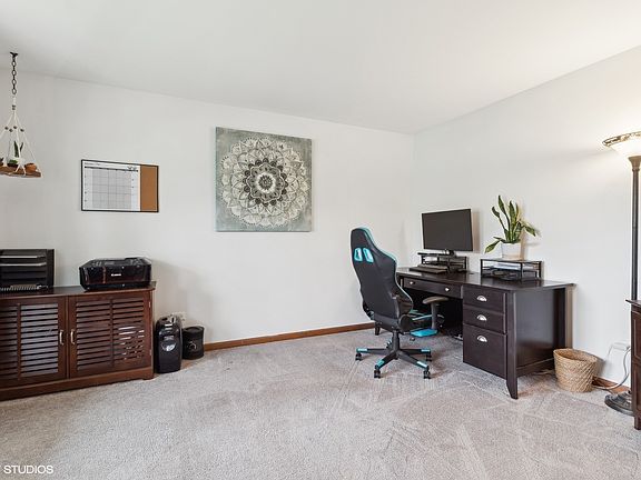 3rd image of 705 Charles Dr