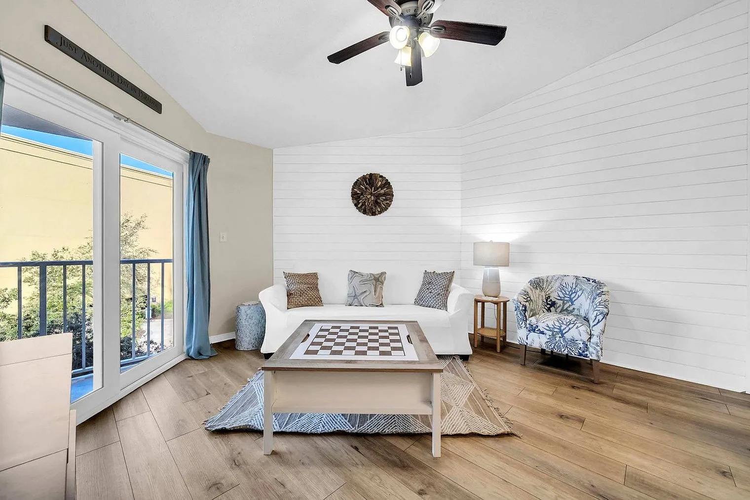 1 bed, 1.0 bath, 645 sqft, $6,230 — Photo 1