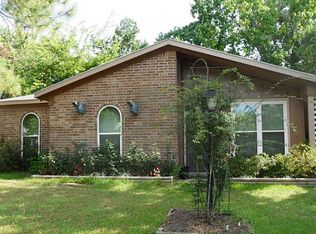 1918 Orbit Dr, Bossier City, LA 71112