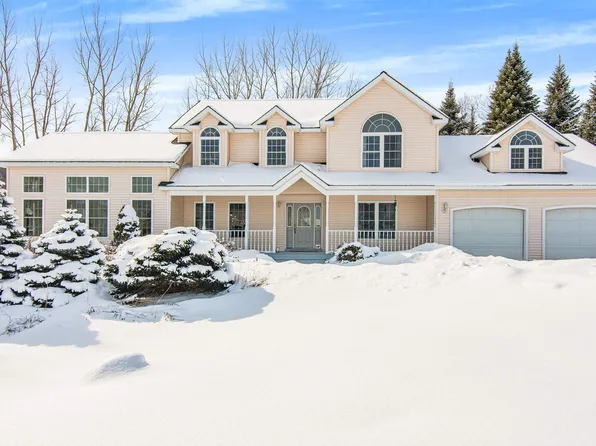 2 Lakemont Drive, St. Albans Town, VT 05478