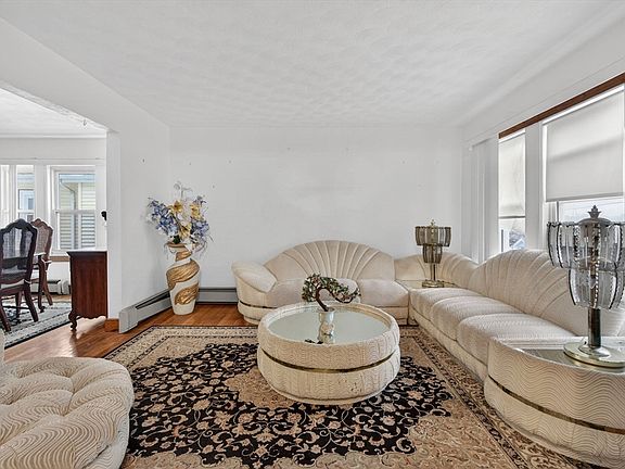 3rd image of 53 Sycamore St