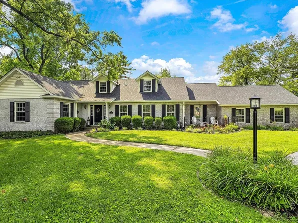 14 Long Meadows Ln, Saint Louis, MO 63131