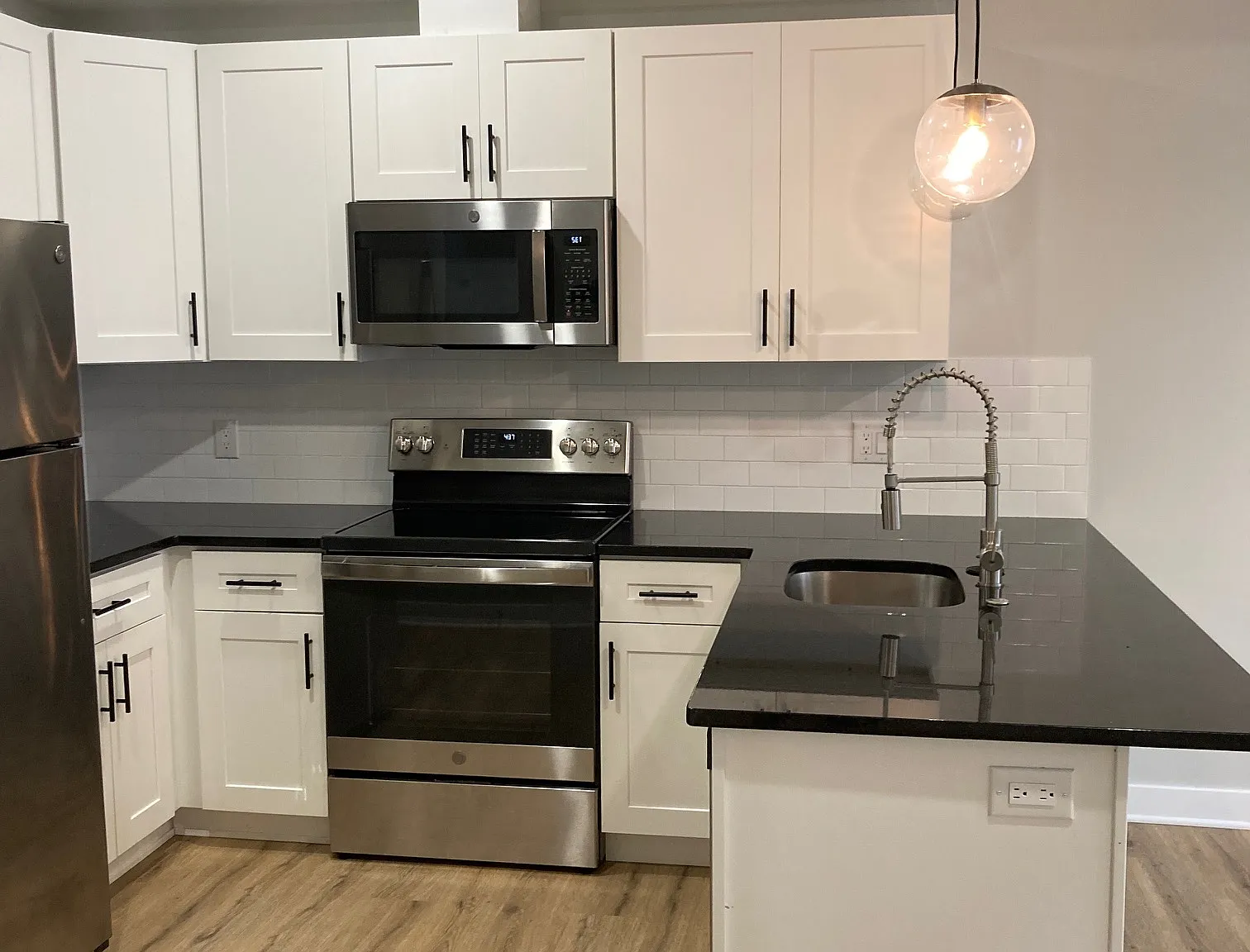 1 bed, $1,625 — Photo 3
