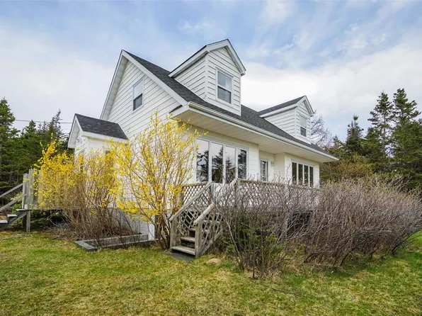 11 Eadys Road, Spaniards Bay, NL A0A1X0
