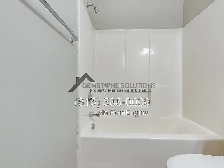 1012 McKenna Dr — Photo 26
