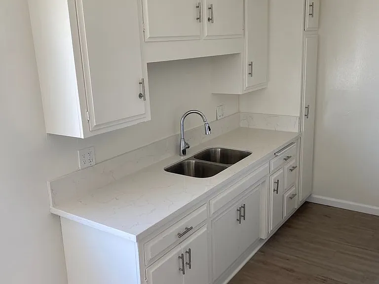 M701 — Photo 14