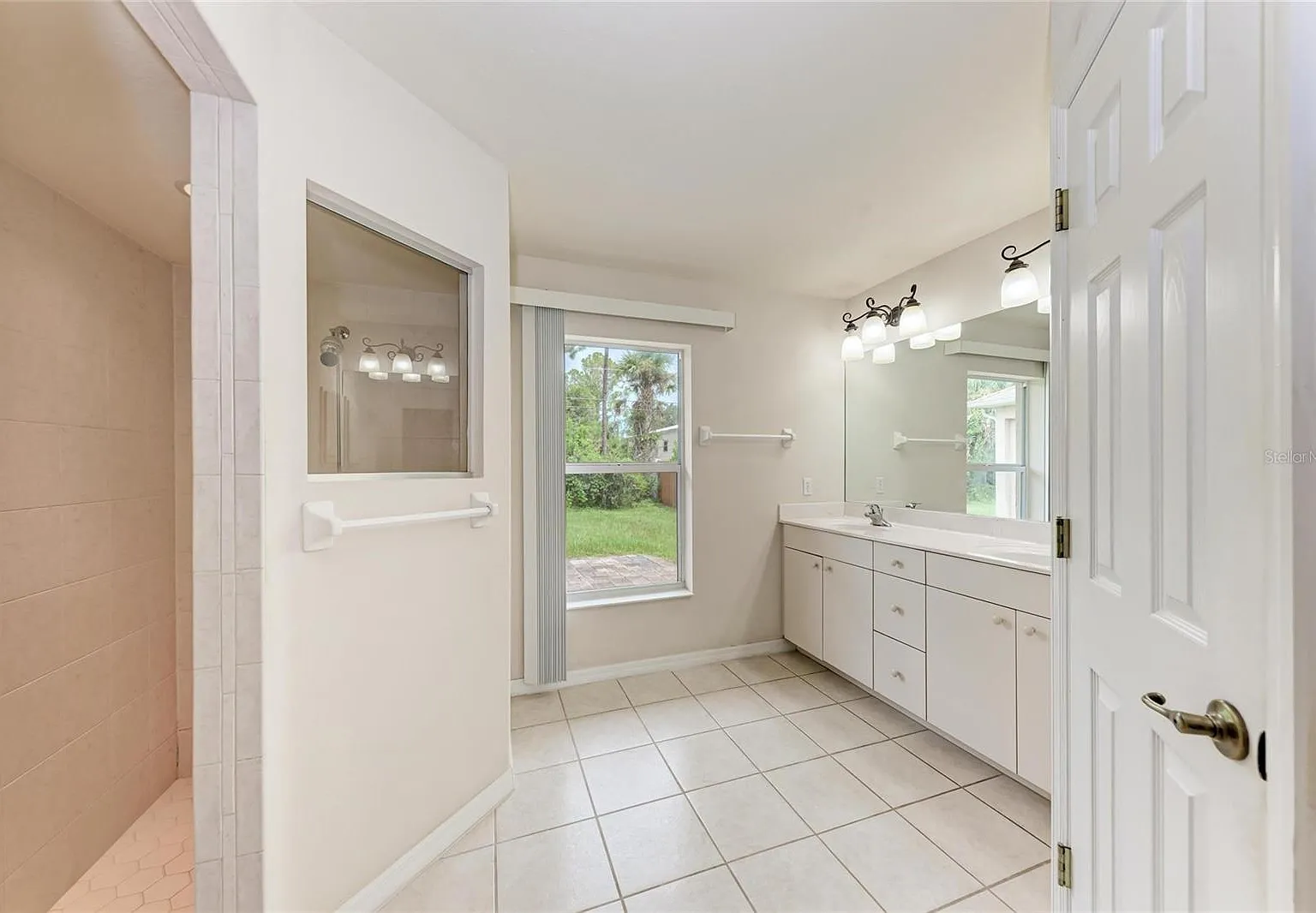 3 bed, 1841 sqft, $1,990 — Photo 4