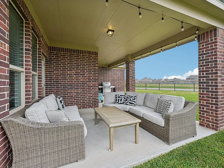2406 Harborwood Ct — Photo 46