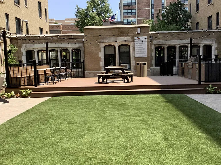 Courtyard Deck