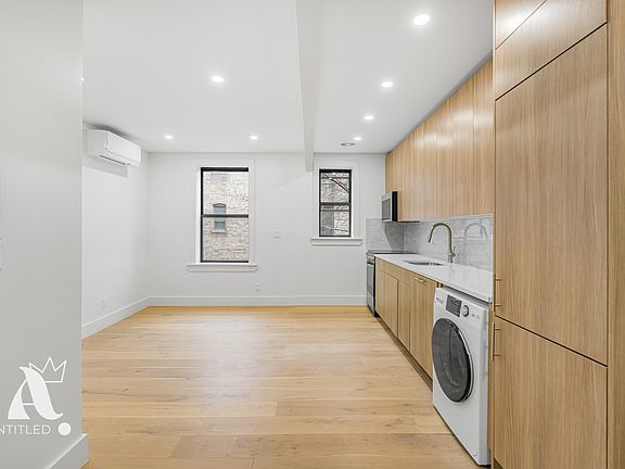 3rd image of 58 Avenue A #4J
