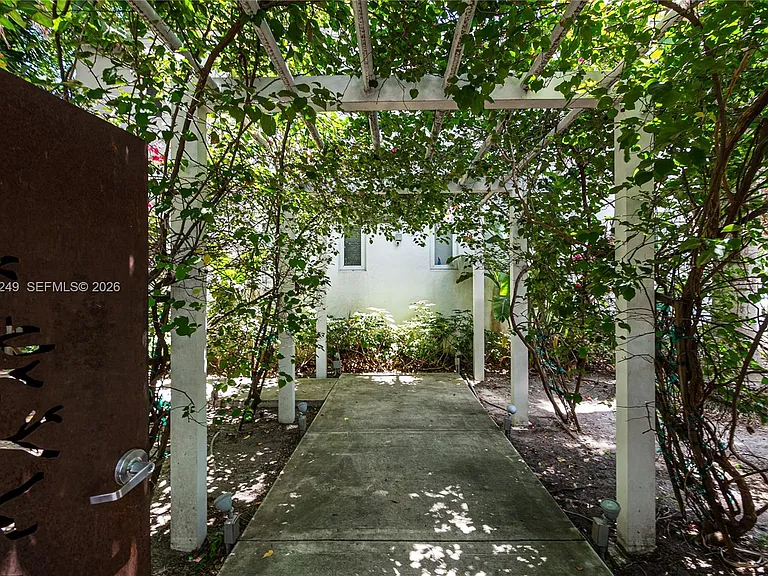 1419 West Ave #201 — Photo 15
