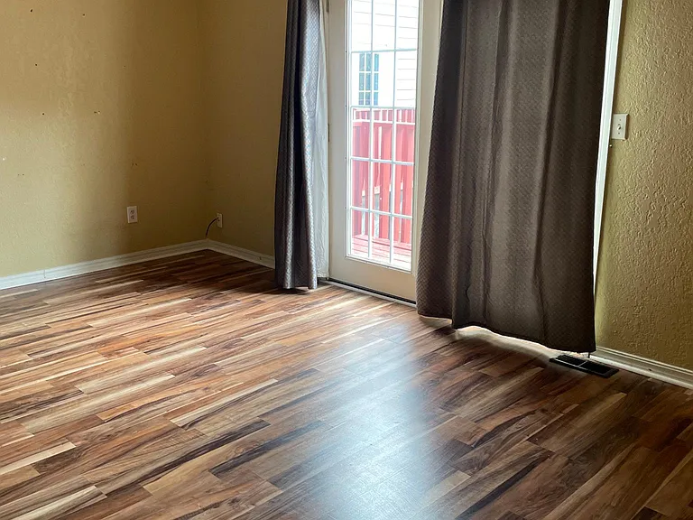 818 N Lee Ave — Photo 11