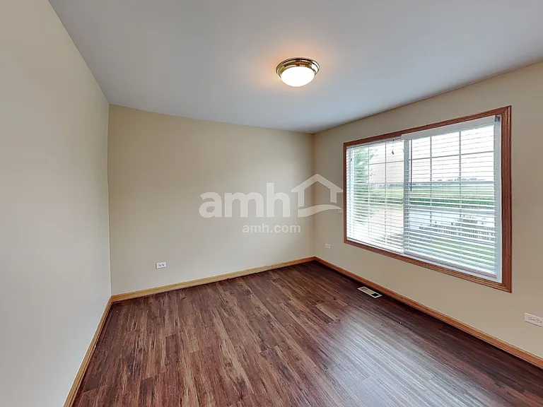 1305 Bassett Dr — Photo 19
