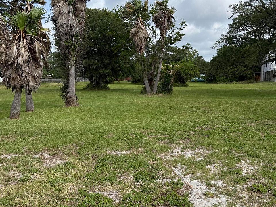 2nd image of 1504 Beach Blvd #2