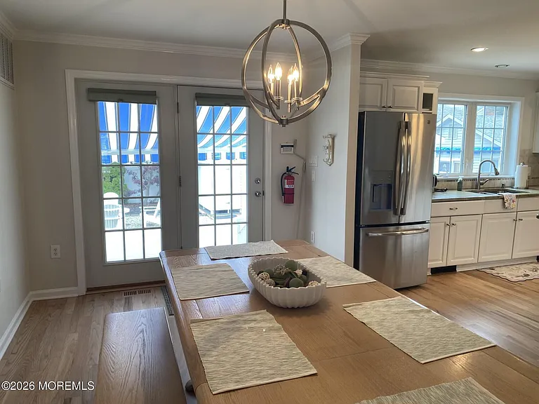 21 Jersey City Ave — Photo 11