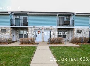 601 E Oak St #6, Cottage Grove, WI 53527