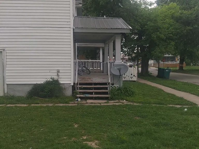 341 N 20th St — Photo 3