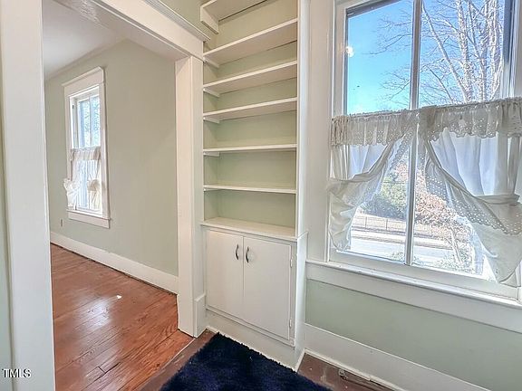 42nd image of 302 Halifax St
