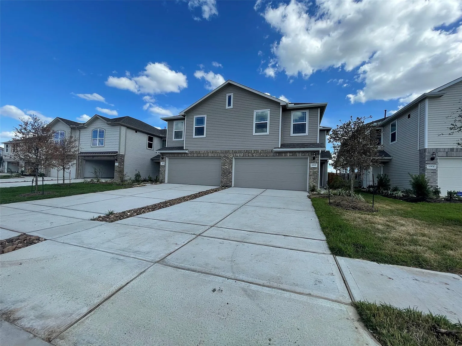 3 bed, 2.5 bath, 1667 sqft, $2,200 — Photo 4