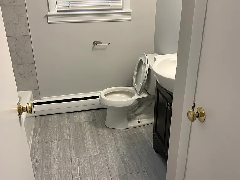 585 Sea St #3 — Photo 11