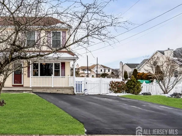 800 Kenneth Ave, South Plainfield, NJ 07080